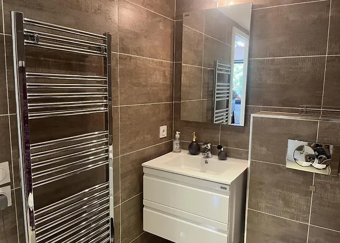 Apartamento Studio moderne à 50m de la plage, climatisé, proche commerces et gare, parking disponible - FR-1-466A-50 Saint-Raphaël